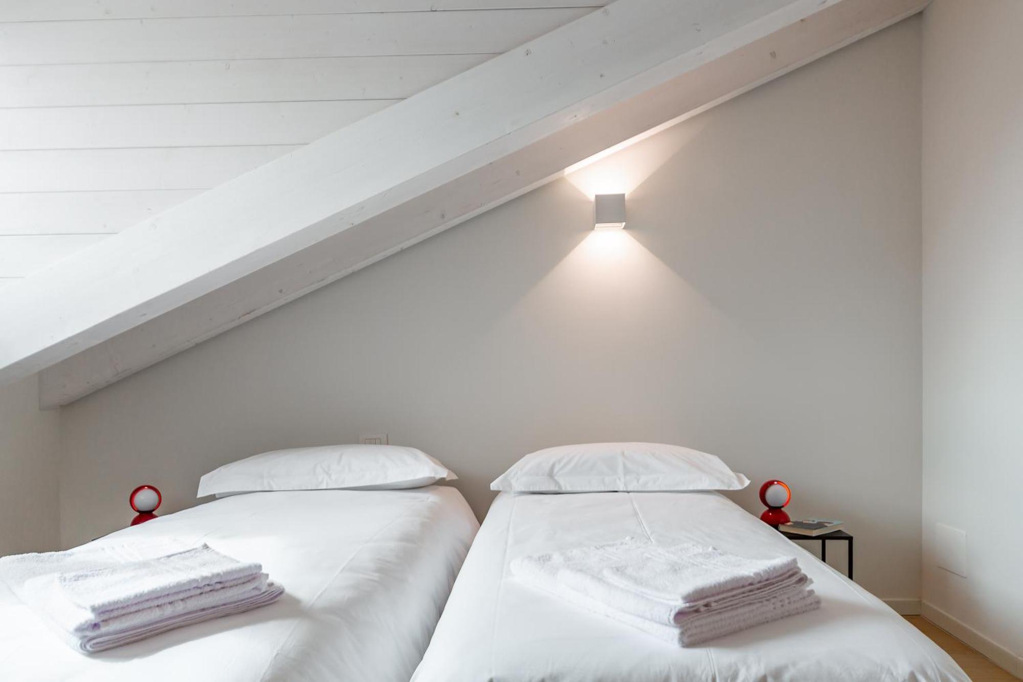Ferienwohnung La Mansarda Di Sarpi Mailand Exterior foto