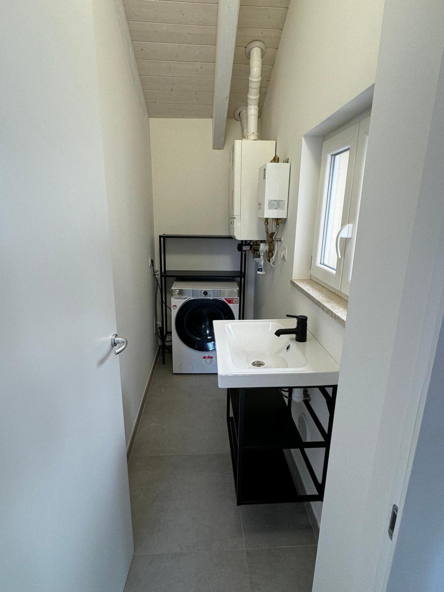 Ferienwohnung La Mansarda Di Sarpi Mailand Exterior foto